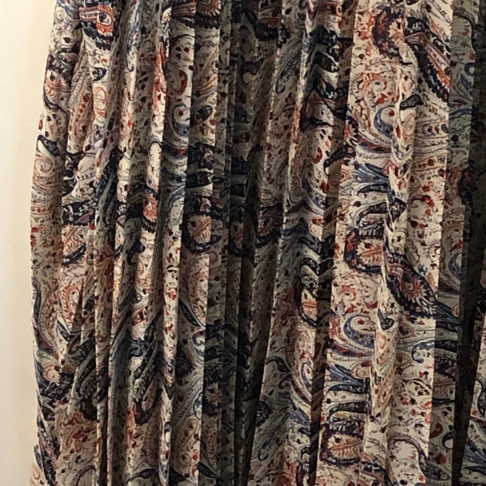 Indigo Rose pleated dress - Picture 3 of 4